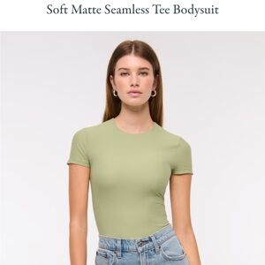 Abercrombie Seamless Tee Bodysuit in Green